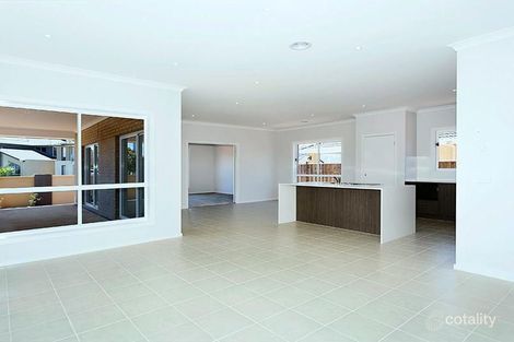 Property photo of 91 Parkhurst Drive Cranbourne East VIC 3977