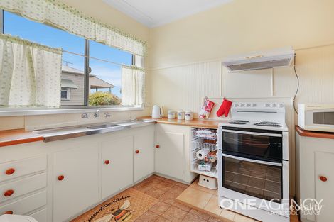 Property photo of 4 Nowland Avenue Quirindi NSW 2343