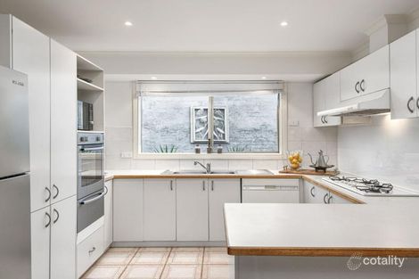 Property photo of 45 Lake View Drive Narre Warren South VIC 3805