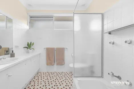 Property photo of 15 Rembrandt Drive Merewether Heights NSW 2291