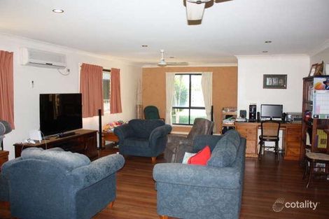 Property photo of 13 Vicki Close Emerald QLD 4720