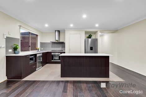 Property photo of 10 Bermerale Court Berwick VIC 3806