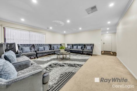 Property photo of 10 Bermerale Court Berwick VIC 3806