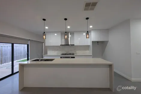 Property photo of 21 Rhubarb Place Mickleham VIC 3064