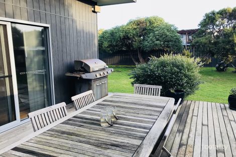 23 Malcalm Ave, Surf Beach, VIC 3922