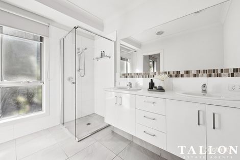 Property photo of 1 Belle Marie Lane Mount Martha VIC 3934