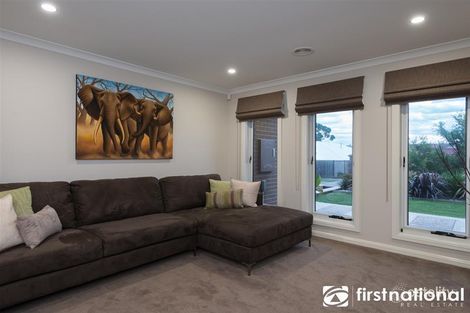 Property photo of 43 Tipperary Circuit Pakenham VIC 3810