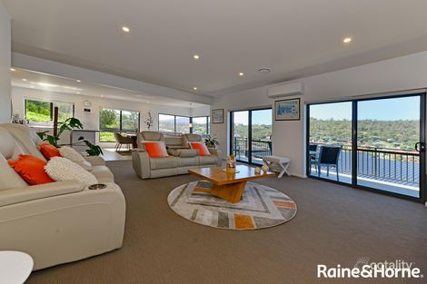 2/33 Dumbarton Dr, Geilston Bay, TAS 7015