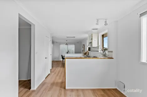 Property photo of 113 Mickleham Road Tullamarine VIC 3043