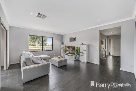 Property photo of 27 Marble Drive Cobblebank VIC 3338