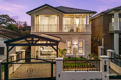38 Benaroon Rd, Lakemba, NSW 2195