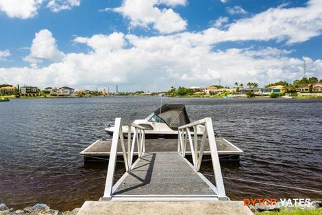 Property photo of 19 Clipper Boulevard Clear Island Waters QLD 4226