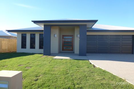 21 Dickens Ave, Ooralea, QLD 4740