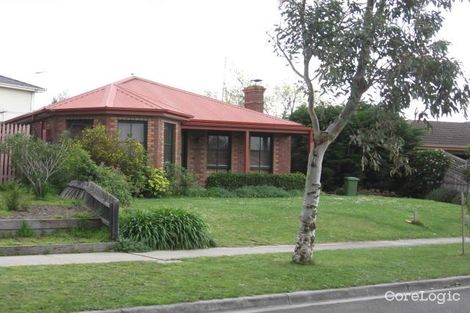Property photo of 3 Escott Grove Berwick VIC 3806
