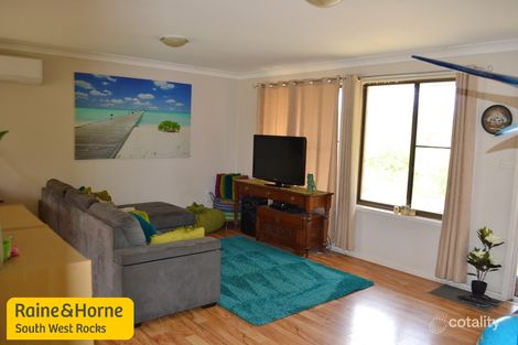 Property photo of 10 John Taggart Close South West Rocks NSW 2431