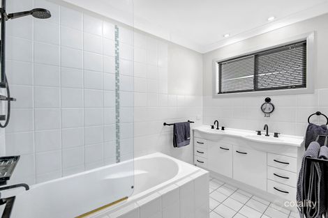 Property photo of 2/67 Broad Street Labrador QLD 4215