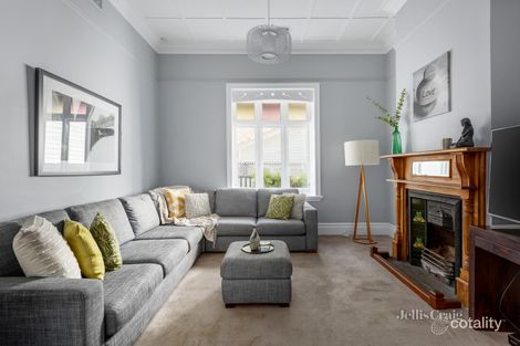 Property photo of 6 Chatham Road Canterbury VIC 3126
