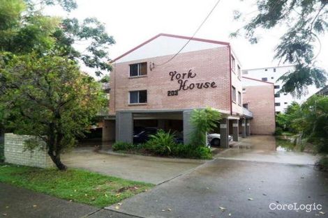 Property photo of 3/203 Scarborough Street Southport QLD 4215
