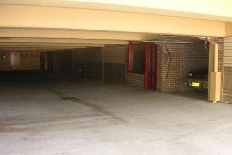 Property photo of 11/240-242 Targo Road Toongabbie NSW 2146