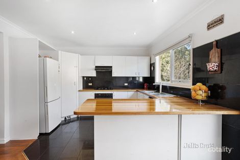 Property photo of 1/8 Thea Grove Doncaster East VIC 3109