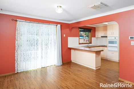 Property photo of 1/78 Undurra Drive Glenfield Park NSW 2650