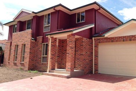 303 Whitford Rd, Green Valley, NSW 2168