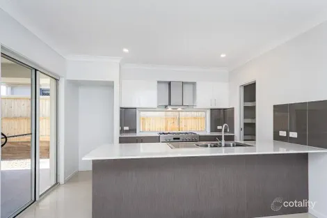 Property photo of 12 Cooloola Crescent North Lakes QLD 4509