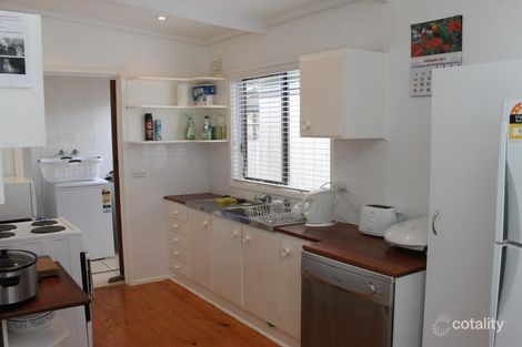 Property photo of 2 Dover Street Sunderland Bay VIC 3922