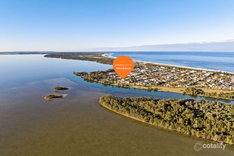 Property photo of 9 Bondi Road The Entrance North NSW 2261