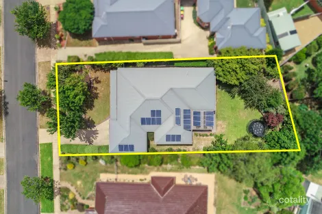 Property photo of 12 Cambridge Drive Mansfield VIC 3722