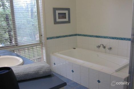 Property photo of 38 Autumn Crescent Mount Eliza VIC 3930