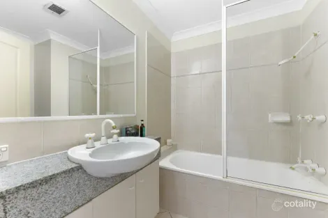 Property photo of 13/236 River Terrace Kangaroo Point QLD 4169