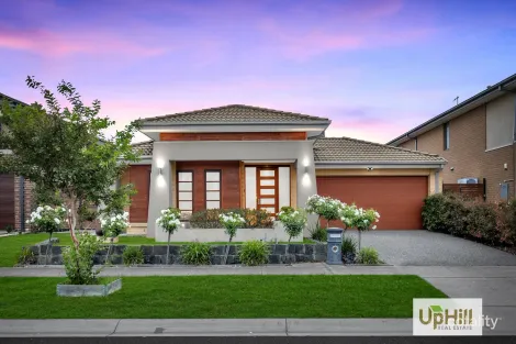 71 Moxham Dr, Clyde North, VIC 3978