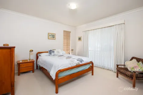Property photo of 7 Amaroo Street Kooringal NSW 2650
