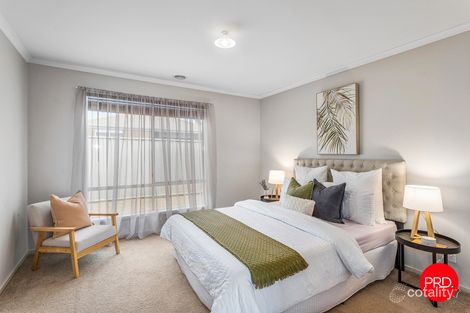 Property photo of 13 Lorikeet Avenue Epsom VIC 3551