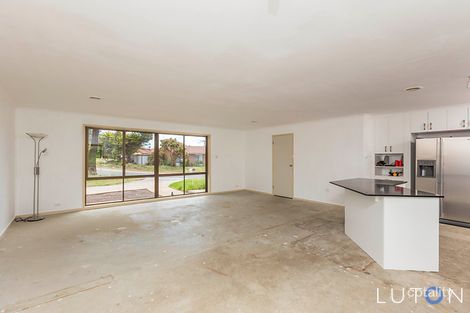 37 Whittell Cres, Florey, ACT 2615