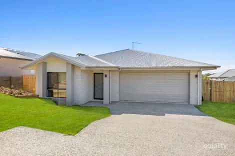 43 Fitzroy Ave, Clinton, QLD 4680