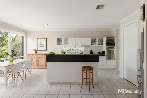 Property photo of 28 Locksley Road Ivanhoe VIC 3079