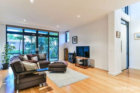 Property photo of 34 Lupin Hill Grove Nedlands WA 6009