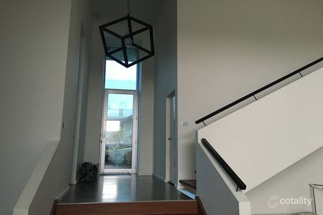 Property photo of 9 Stoneleigh Crescent Highton VIC 3216