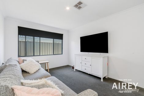 Property photo of 32 Media Crescent Banksia Grove WA 6031