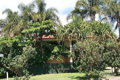 2 Constance Esp, Runaway Bay, QLD 4216