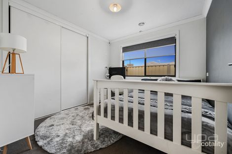 Property photo of 6 Magpie Street Brookfield VIC 3338