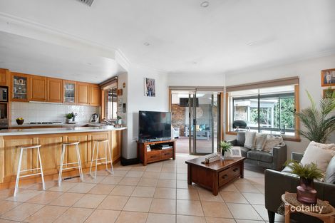 Property photo of 5 Considen Close Mill Park VIC 3082