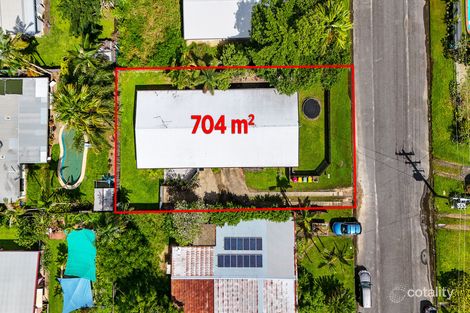 37 Tamarind St, Holloways Beach, QLD 4878