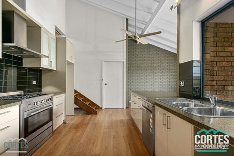 74 Merilee Tce, Kelmscott, WA 6111