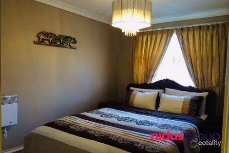 Property photo of 4 Mabuhay Grove Mount Druitt NSW 2770