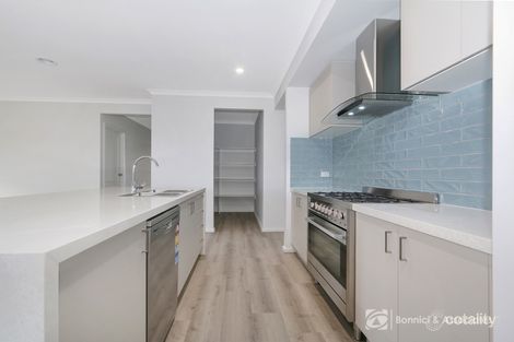 Property photo of 1 Greybox Lane Yarrawonga VIC 3730