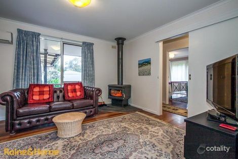 Property photo of 34 Macedon Close New Gisborne VIC 3438