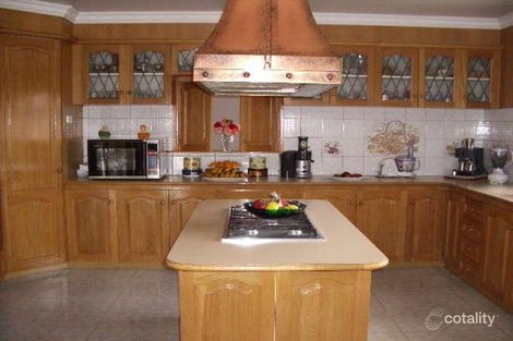 Property photo of 127 Rowan Drive Kealba VIC 3021